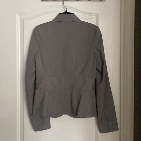 RW&CO Grey Blazer Jacket Cinched Waist Work Business Career - Picture 4 of 6